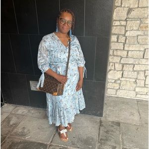 EUC Eva Mendes FLORAL WRAP DRESS